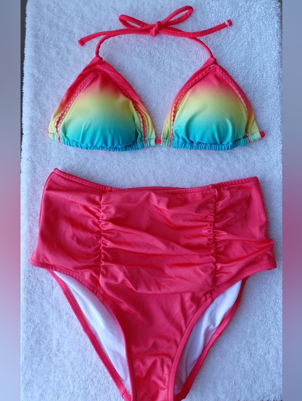 VENUS Bikini Set, Top Size C, Bottom Size 6